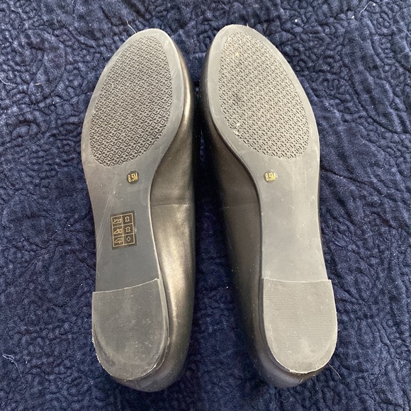 Tory Burch black flats 8.5 - Picture 2 of 2